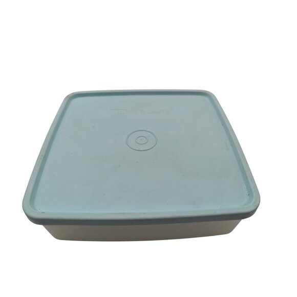 TUPPERWARE- Sandwich Keepers- green - #670-2 base, 671-38 top - Vintage - Picture 7 of 10